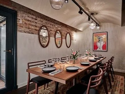 The Hoxton, 4*